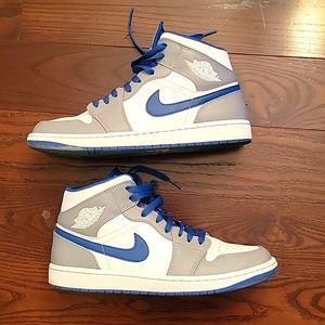 Air Jordan 1 mids 9.5 Blue and Grey